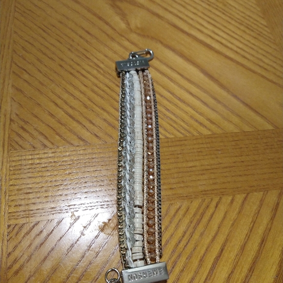 Victoria Emerson x Darylann Denner mini boho bracelet - Picture 4 of 4